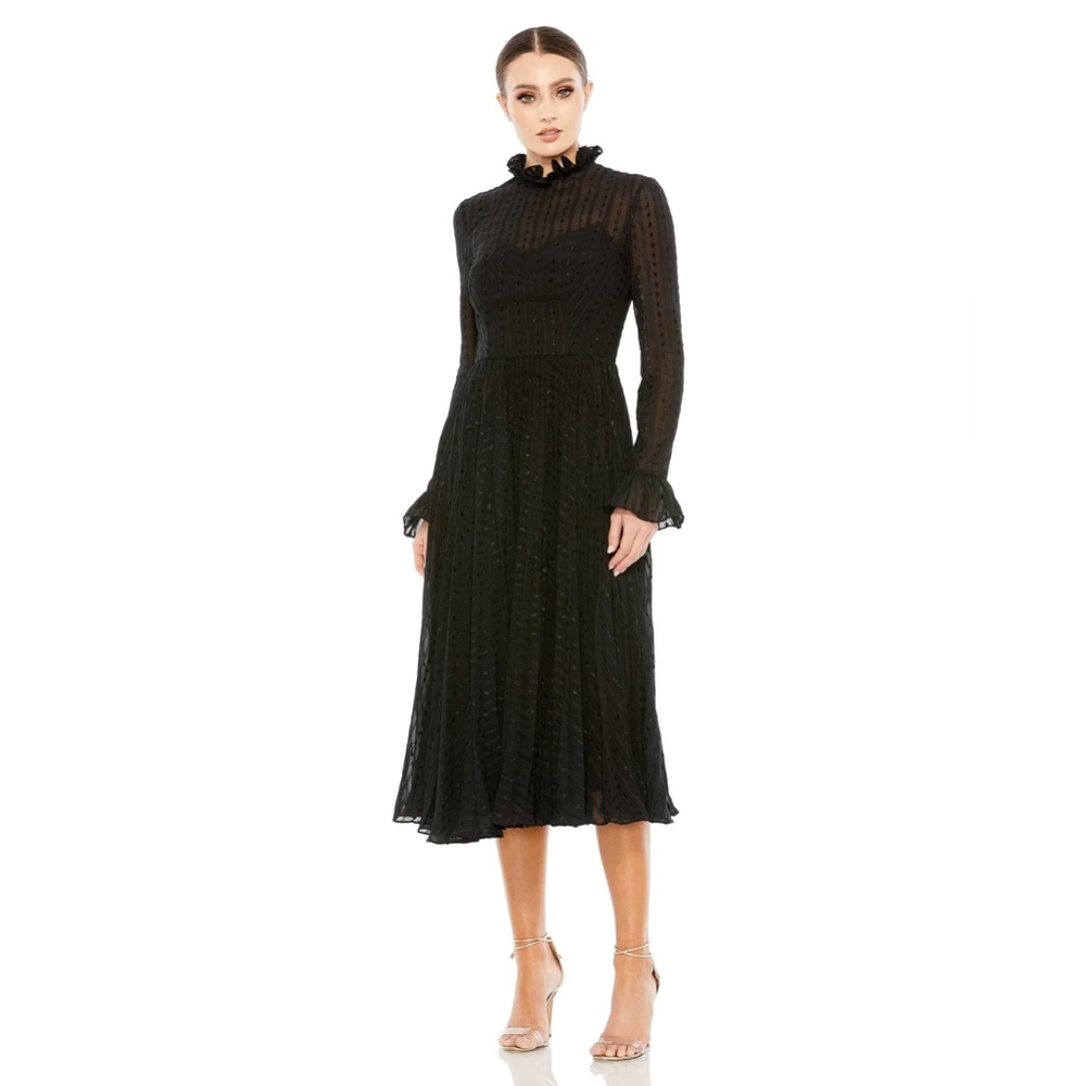 Mac Duggal Embroidered Long Sleeve Ruffle Dress-‎ NWT